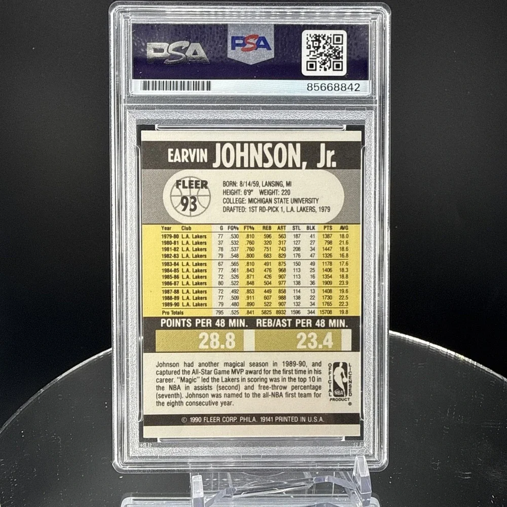 Magic Johnson On Card Auto 1990 Fleer #93 PSA/DNA Certified PSA Authentic
